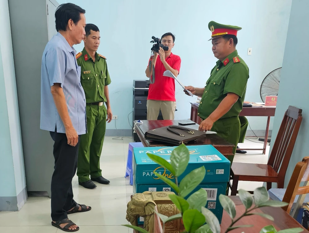 Bị can Đào Văn Ngọc, Phó Chủ tịch UBND TP Long Xuyên. Ảnh: T.Tr pho-chu-tich-tp-long-xuyen.jpg