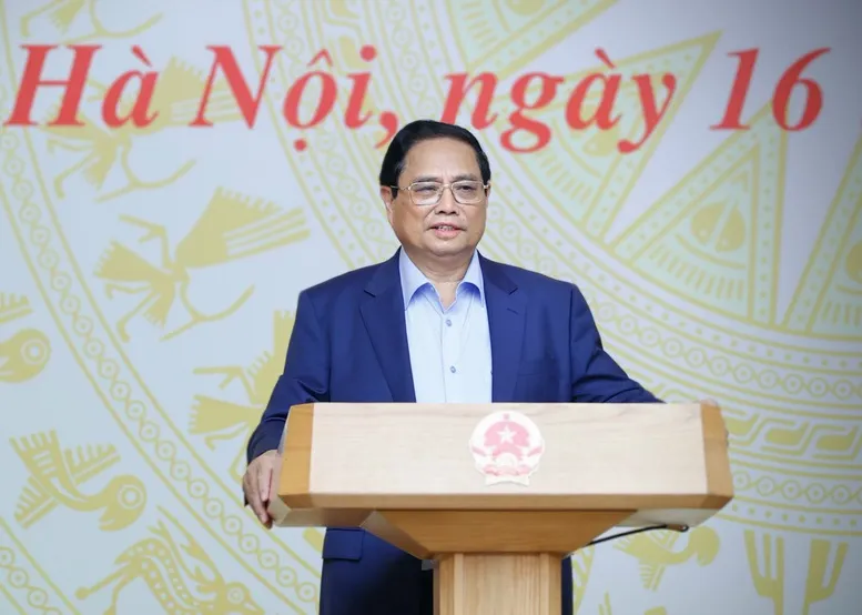 Thủ tướng Phạm Minh Chính phát biểu khai mạc Hội nghị trực tuyến toàn quốc của Thường trực Chính phủ về thúc đẩy đầu tư công năm 2024. Ảnh: NHẬT BẮC Thủ tướng: Cần làm rõ sao cùng chính sách đầu tư công nhưng nơi làm tốt, nơi chưa?