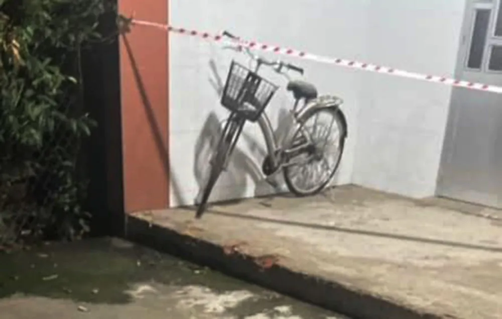 Hiện trường nơi người anh đâm em ruột tử vong. Ảnh: CTV Hiện trường nơi người anh đâm em ruột tử vong. Ảnh: CTV