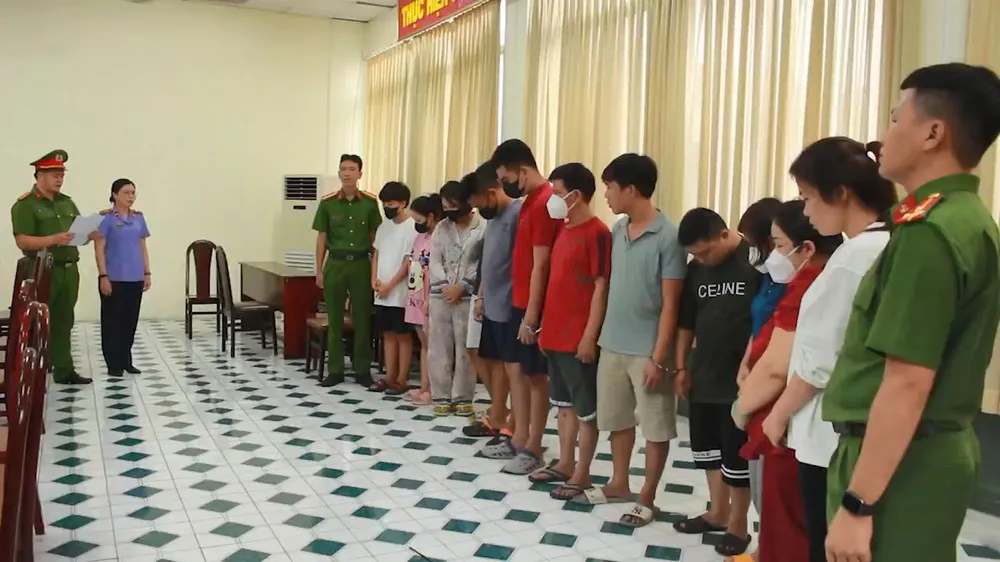 Các nghi can bị bắt giữ 3.jpg