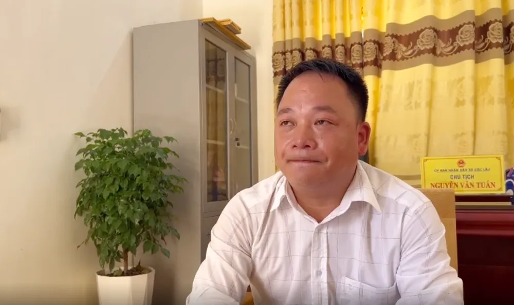 Ông Nguyễn Văn Tuấn, Chủ tịch UBND xã Cốc Lầu kể lại thời điểm mất liên lạc với thôn Kho Vàng xa-coc-lau.png