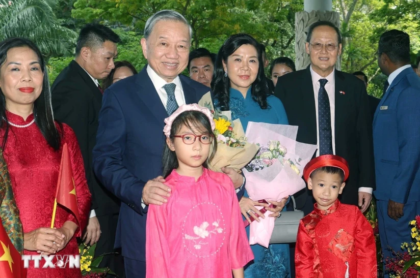 Tổng Bí thư Tô Lâm và Phu nhân bắt đầu thăm chính thức Singapore