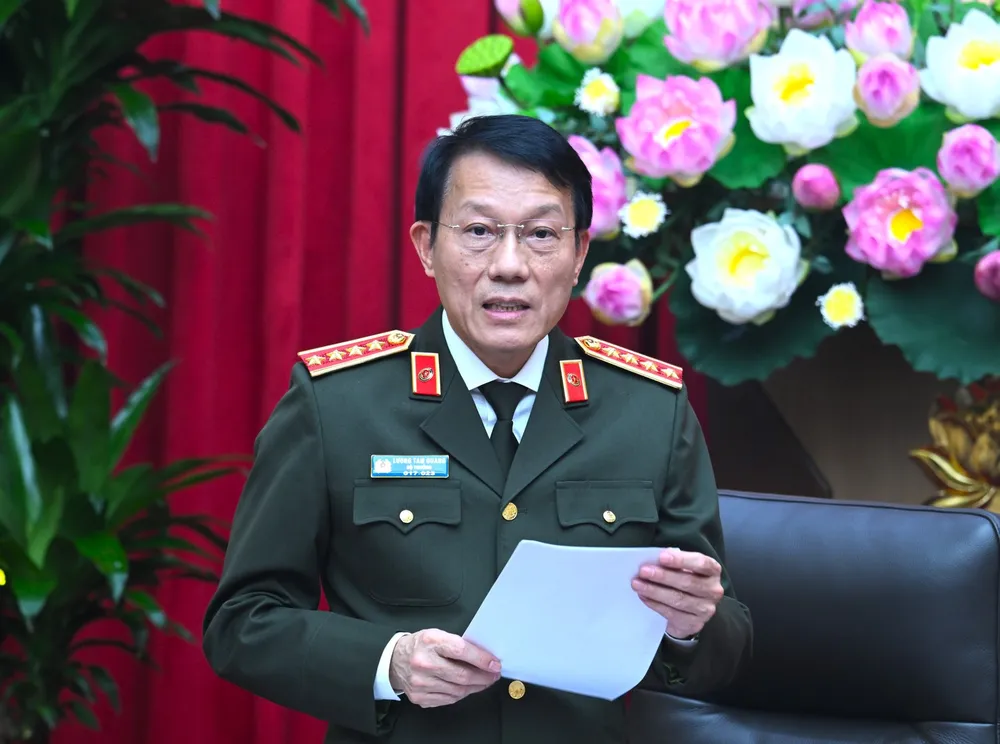 Đại tướng Lương Tam Quang, Ủy viên Bộ Chính trị, Bộ trưởng Bộ Công an.