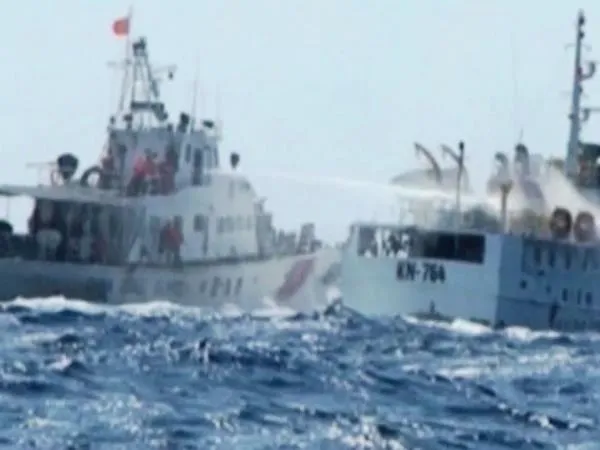 Trung Quốc giảm 5 tàu hiện diện tại khu vực giàn khoan trái phép ảnh 2