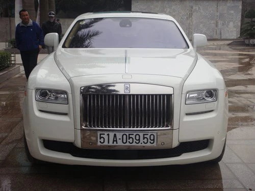 siêu-xe, Rolls-Royce Phantom, Cường-đôla, Cường Luxủy, Đỗ-Bình-Dương, bầu-Thụy,