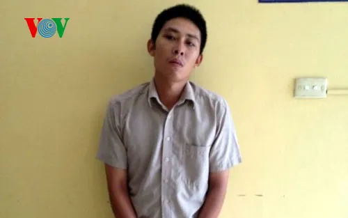 Cưỡi xe SH đi cướp giật trên phố Hà Nội ảnh 1