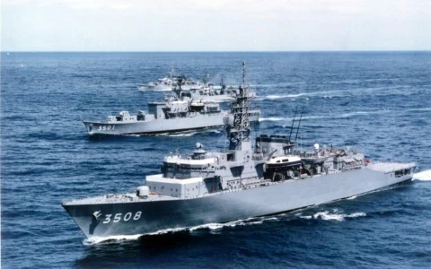 Diễn giải lại Hiến pháp, Nhật có ngăn được tham vọng của Trung Quốc? ảnh 2