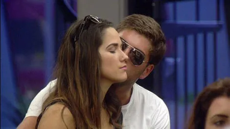 quan hệ, truyền hình thực tế, lên giường, người giấu mặt