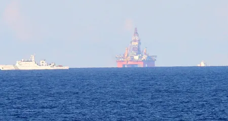 Giàn khoan, HD-981, Hải Dương-981, biển Đông, ASEAN, Trung Quốc, COC, DOC, yêu nước, tuần hành, vòi rồng, bành trướng, chiến tranh, Trường Sa, Hoàng Sa, chủ quyền, độc lập dân tộc, cảnh sát biển Việt Nam, UNESCO, di sản thế giới, con đường tơ lụa Giàn khoan, HD-981, Hải Dương-981, biển Đông, ASEAN, Trung Quốc, COC, DOC, yêu nước, tuần hành, vòi rồng, bành trướng, chiến tranh, Trường Sa, Hoàng Sa, chủ quyền, độc lập dân tộc, cảnh sát biển Việt Nam, UNESCO, di sản thế giới, con đường tơ lụa