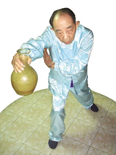 Đại <a href='https://plo.vn/tu-khoa.html?q=võ sư' title='võ sư'>võ sư</a> Trần Hưng Quang.