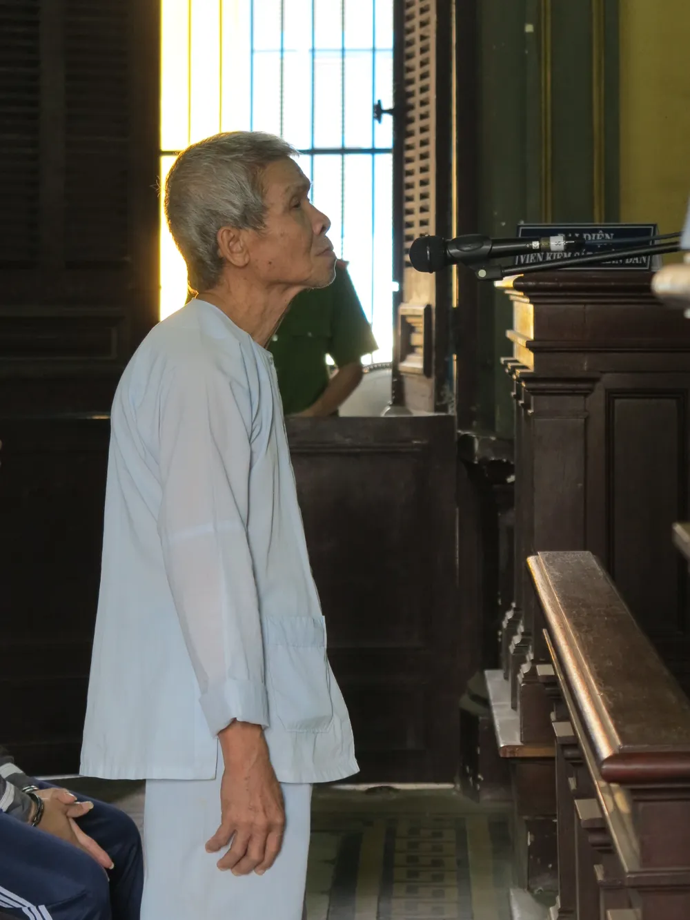 "Yêu râu xanh" 70 tuổi đổ thừa bị hai bé gái dụ dỗ chơi trò "người lớn" ảnh 1 "Yêu râu xanh" 70 tuổi đổ thừa bị hai bé gái dụ dỗ chơi trò "người lớn" ảnh 1