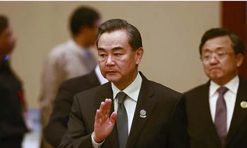 Ngoại trưởng Trung Quốc Vương Nghị thể hiện thái độ cứng rắn về Biển Đông trong trao đổi với các nước ASEAN, điều mà giới quan sát đã dự đoán trước. Ảnh:Reuters v-8192-1407589930.jpg