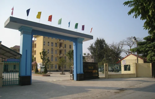 Ấn tượng trong tuần, Thanh Hóa, Bộ Công thương, Kỳ Duyên, thi công chức, bộ công thương, con cháu các cụ, con ông cháu cha, đút lót, phong bì