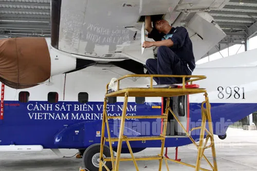 Chùm ảnh: Lính kỹ thuật chuẩn bị... thả 'chim sắt' lên trời ảnh 12