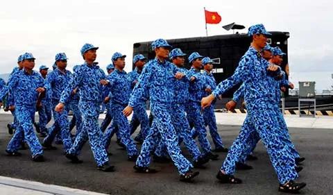 Thay kíp trực, trở về doanh trại ngay cạnh cảng tàu ngầm Cảng Cam Ranh, tàu ngầm, Quân chủng Hải Quân, huấn luyện