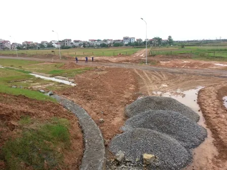 Dân quây Bộ trưởng phản ánh nỗi bức xúc.