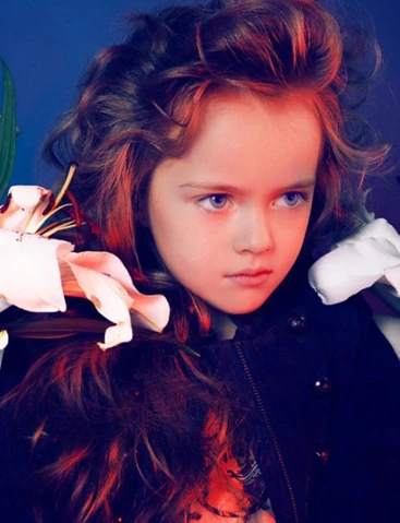 Kristina còn được coi là một tài năng nhí môn thể dục nghệ thuật. Cô bé đang theo học bộ môn này tại một trường thể thao và tập 4 tiếng mỗi ngày gần như cả tuần.