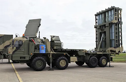 Tổ hợp S-350 Vityaz. Đạn tên lửa 9M96 Tổ hợp KM-SAM phát triển trên cơ sở S-350 Vityaz.