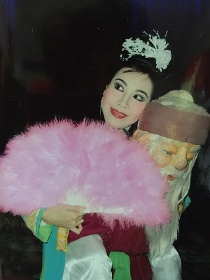 Những 'đại gia' âm thầm đứng sau thần đồng Đức Vĩnh ảnh 4