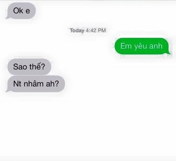 phản ứng em yêu anh