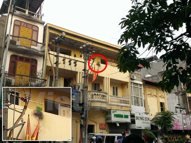 Nổ bốt điện trước trụ sở Công an phường, có thương vong về người ảnh 1