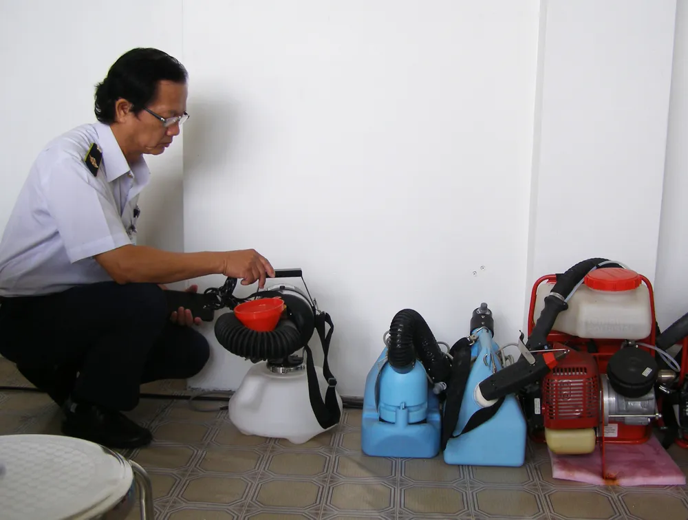 Không 'giao khoán' hành khách cho… máy đo thân nhiệt! ảnh 2 Không 'giao khoán' hành khách cho… máy đo thân nhiệt! ảnh 2