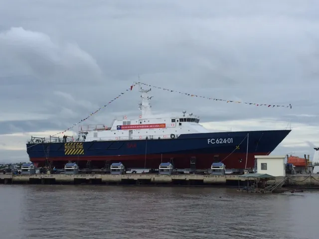 Hạ thủy tàu tuần tra kết hợp tìm kiếm cứu nạn xa bờ hiện đại ảnh 2