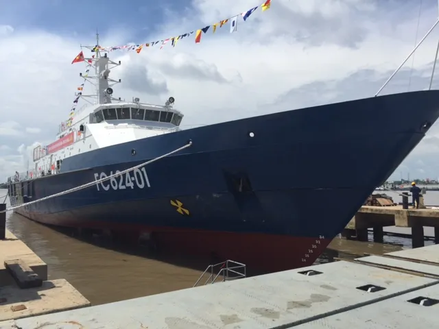 Hạ thủy tàu tuần tra kết hợp tìm kiếm cứu nạn xa bờ hiện đại ảnh 3