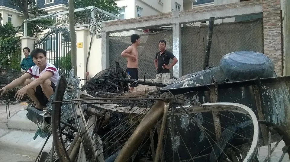 Cháy khủng khiếp trong đêm ở khu lán công nhân, 4.000 người tháo chạy ảnh 6