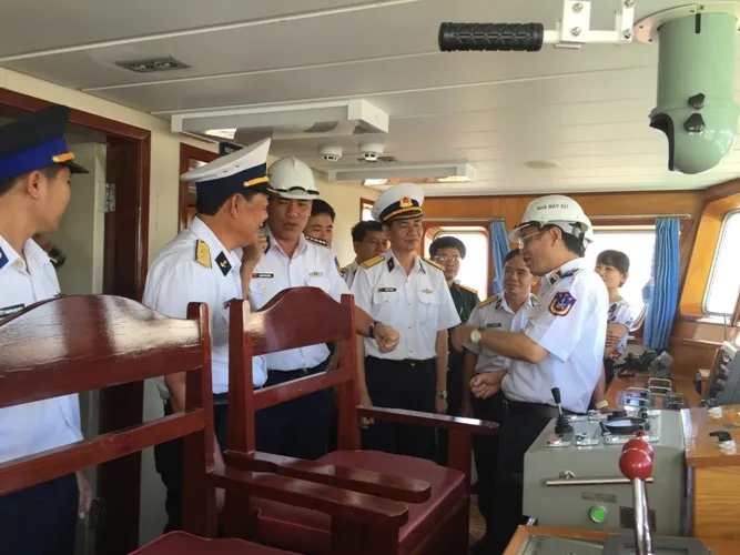 Bàn giao tàu trinh sát hiện đại cho Bộ Tư lệnh Cảnh sát biển ảnh 2