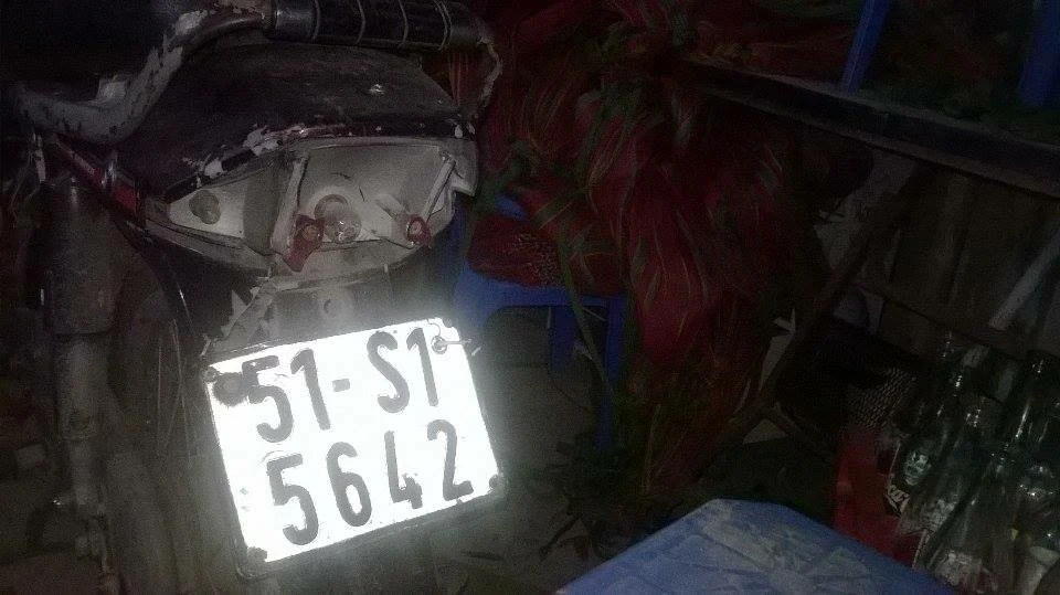 30 giang hồ đâm chém gia đình con nợ như phim xã hội đen ảnh 4 30 giang hồ đâm chém gia đình con nợ như phim xã hội đen ảnh 4