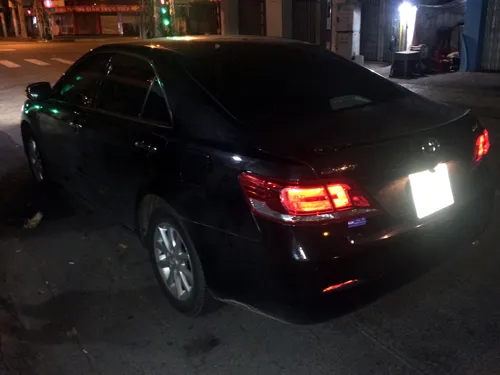 Ôtô 4 chỗ mà nhóm thanh niên đi thanh toán. Ảnh: C.A.