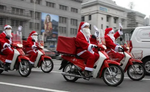 Những việc làm mùa vụ thườngdễ kiếm. noel-7970-1441418417.jpg