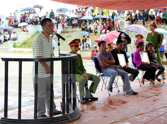 Án tử cho kẻ giết vợ con bằng hàng chục nhát dao ảnh 1