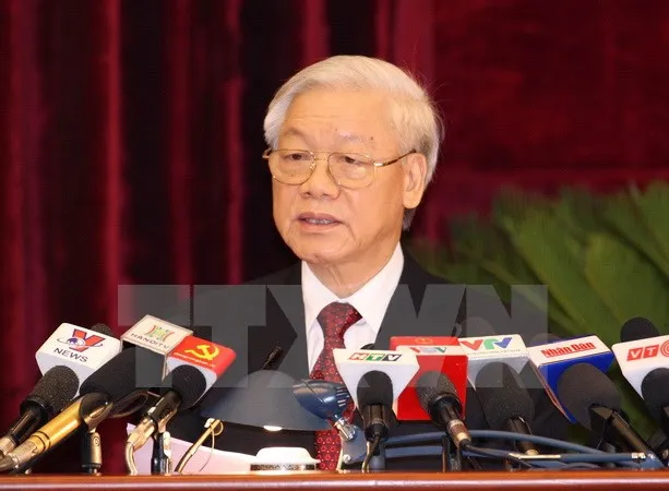 Giới thiệu nhân sự đủ tiêu chuẩn tham gia Bộ Chính trị khóa XII ảnh 1