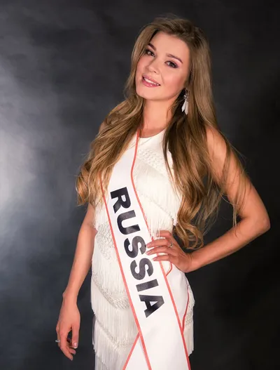 Người đẹp 24 tuổi đăng quang Hoa hậu Nga vào năm 2015.