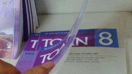 Sách giáo khoa cho giáo viên: bìa sách toán, nội dung thể dục