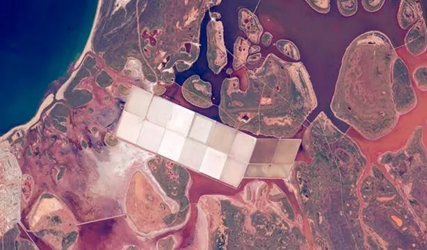 Những hình ảnh chứng minh Trái đất đẹp nhất hệ mặt trời ảnh 12