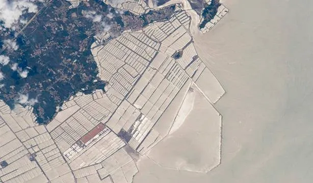 Những hình ảnh chứng minh Trái đất đẹp nhất hệ mặt trời ảnh 3