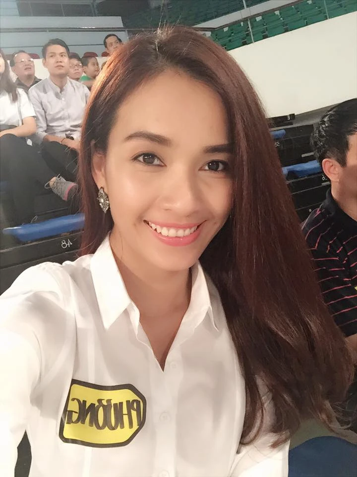 Người đẹp thường xuyên để mặt mộc up ảnh trên trang cá nhân.