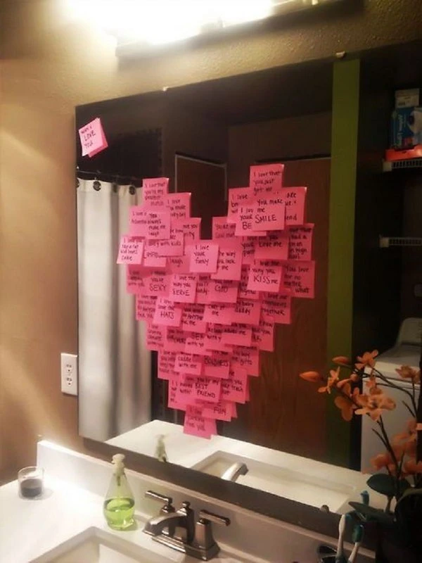 Viết những lý do vì sao bạn yêu người ấy trên giấy nhắc việc