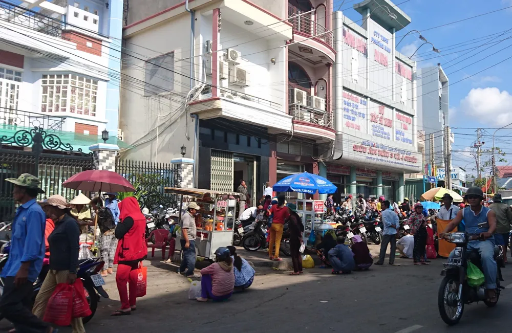 Vụ khám bệnh được quà: 'Chưa có quy định cấm phòng khám khuyến mại' ảnh 1 Vụ khám bệnh được quà: 'Chưa có quy định cấm phòng khám khuyến mại' ảnh 1