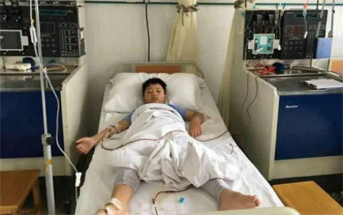 cậu bé trung quốc 8 tuổi tăng trọng 10 kg để hiến tủy xương cho cha hình 1 cau be trung quoc 8 tuoi tang trong 10 kg de hien tuy xuong cho cha hinh 1