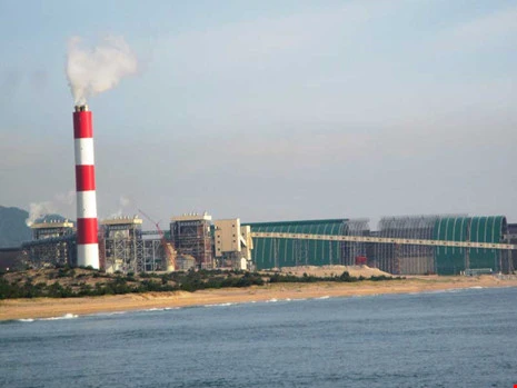 Bộ trưởng Trần Hồng Hà: ‘Biển miền Trung đã an toàn’ - ảnh 1