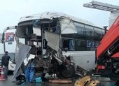 Vụ xe cứu hỏa trên cao tốc: Tài xế xe khách nói gì? ảnh 2 Vụ xe cứu hỏa: Đừng để đau thương tiếp diễn...