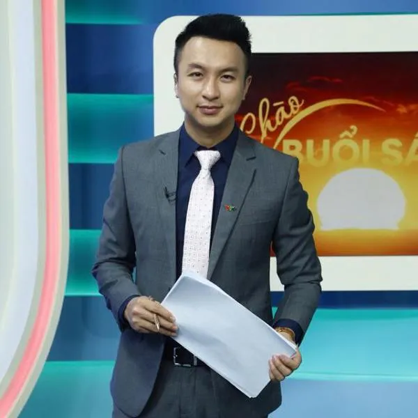 MC Trương Việt Phong gây xúc động với trẻ bụi đời ảnh 5