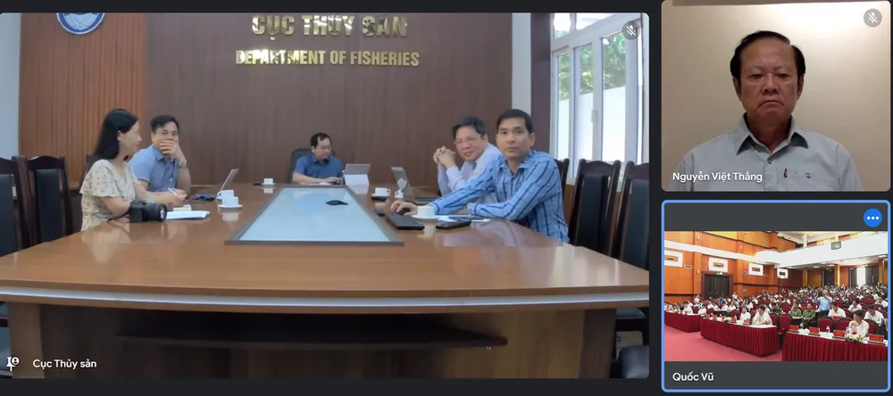 Ông Trần Đình Luân, Cục trưởng Cục Thủy sản, Bộ NN&PTNT, tham gia toạ đàm từ đầu cầu Hà Nội. Ảnh: NGỌC SƠN ngu-dan 2.jpg