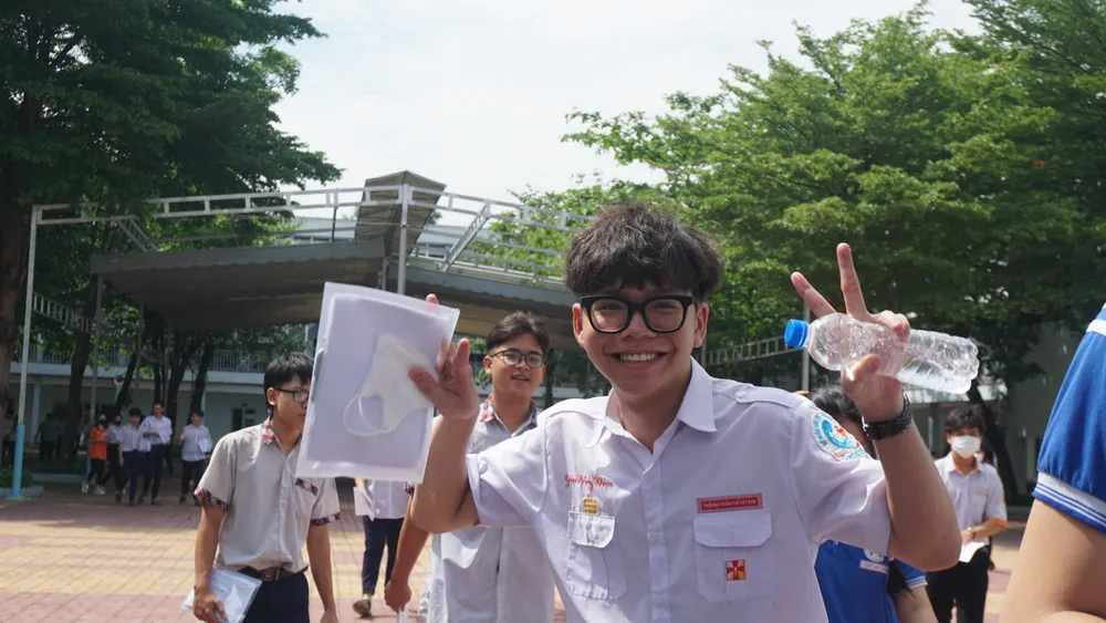 “Đề Văn thi tốt nghiệp THPT em làm bài khá tốt sẽ tạo tiền đề cho các môn thi sau” Quốc An, học sinh Trung tâm giáo dục thường xuyên quận 12 chia sẻ. Ảnh: NGUYỄN QUYÊN. Đề Văn thi tốt nghiệp THPT 1.JPG