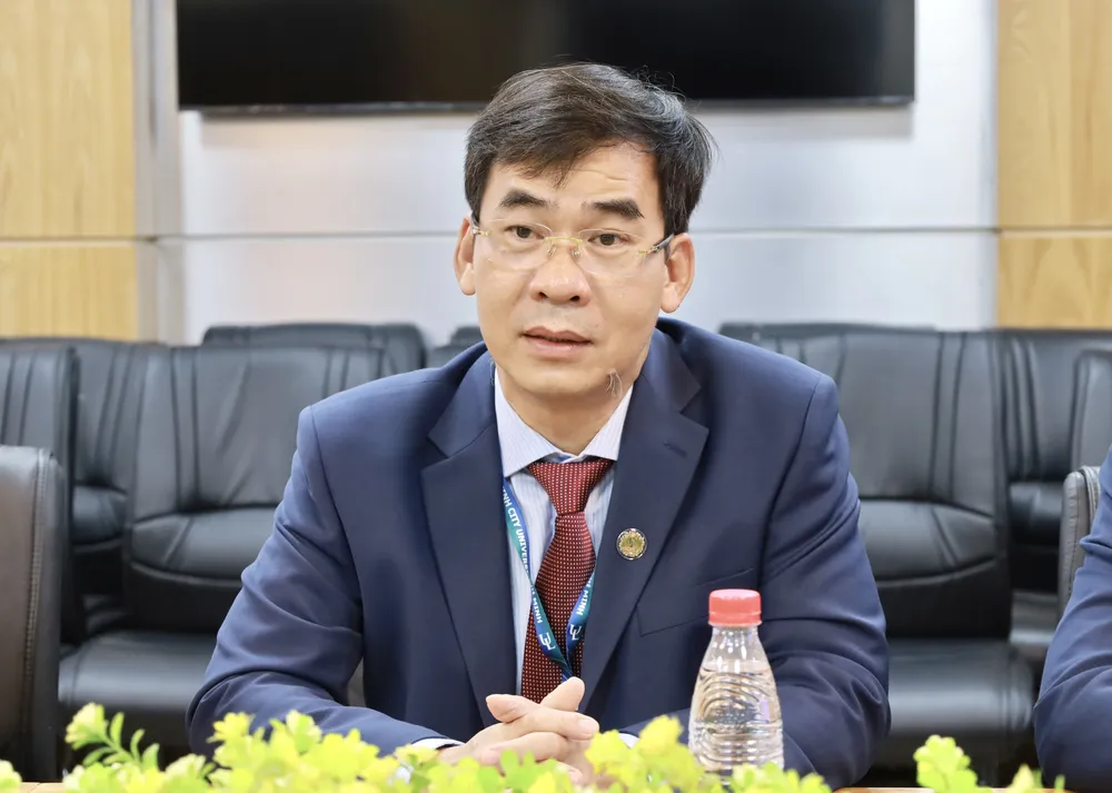 Tiến sĩ Lê Trường Sơn, Hiệu trưởng Trường Đại học Luật TP.HCM. TS-le-truong-son.jpg