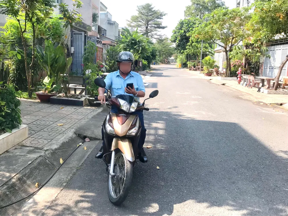 Sử dụng điện thoại khi lái xe là vi phạm giao thông